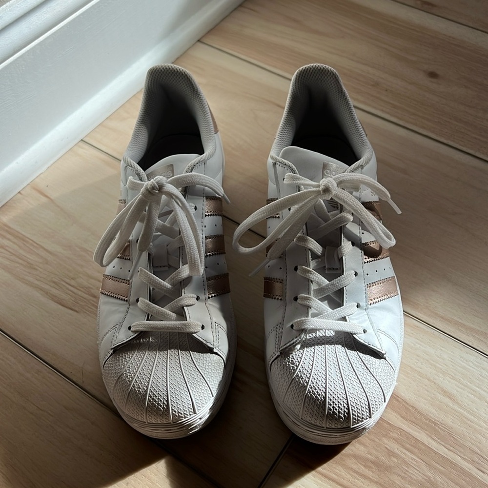 EUC Adidas Rose Gold Shell Tops